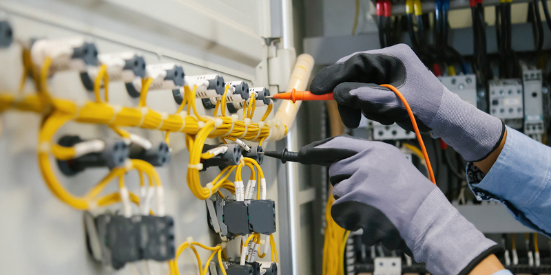 Guide for choosing your electrical contractor software 